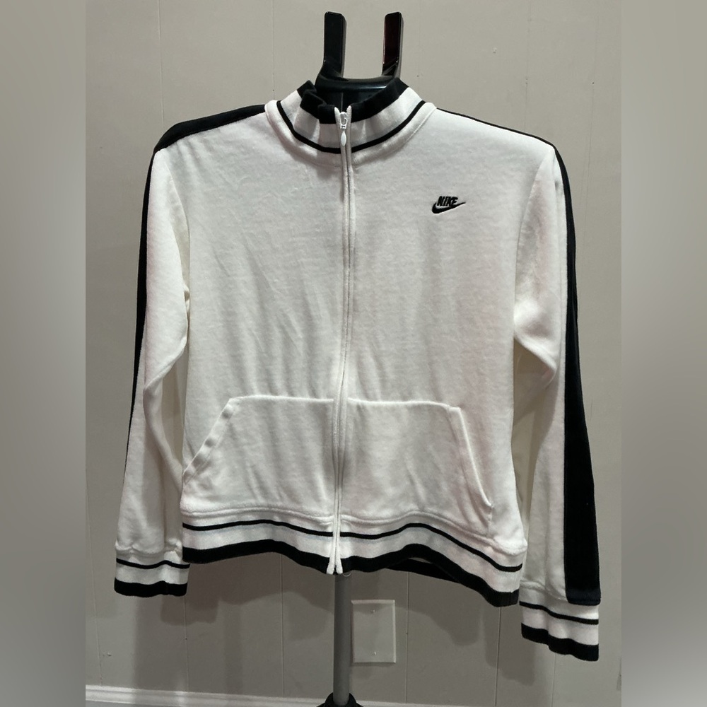 Authentic Nike Men's White and Black Lightweight Jacket